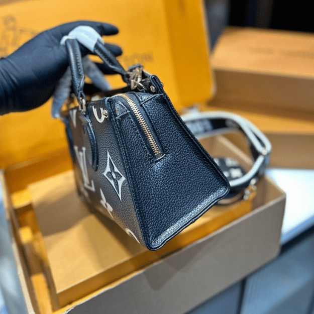 Louis Vuitton Onthego East West Mini Black Monogram 9.8 Inches