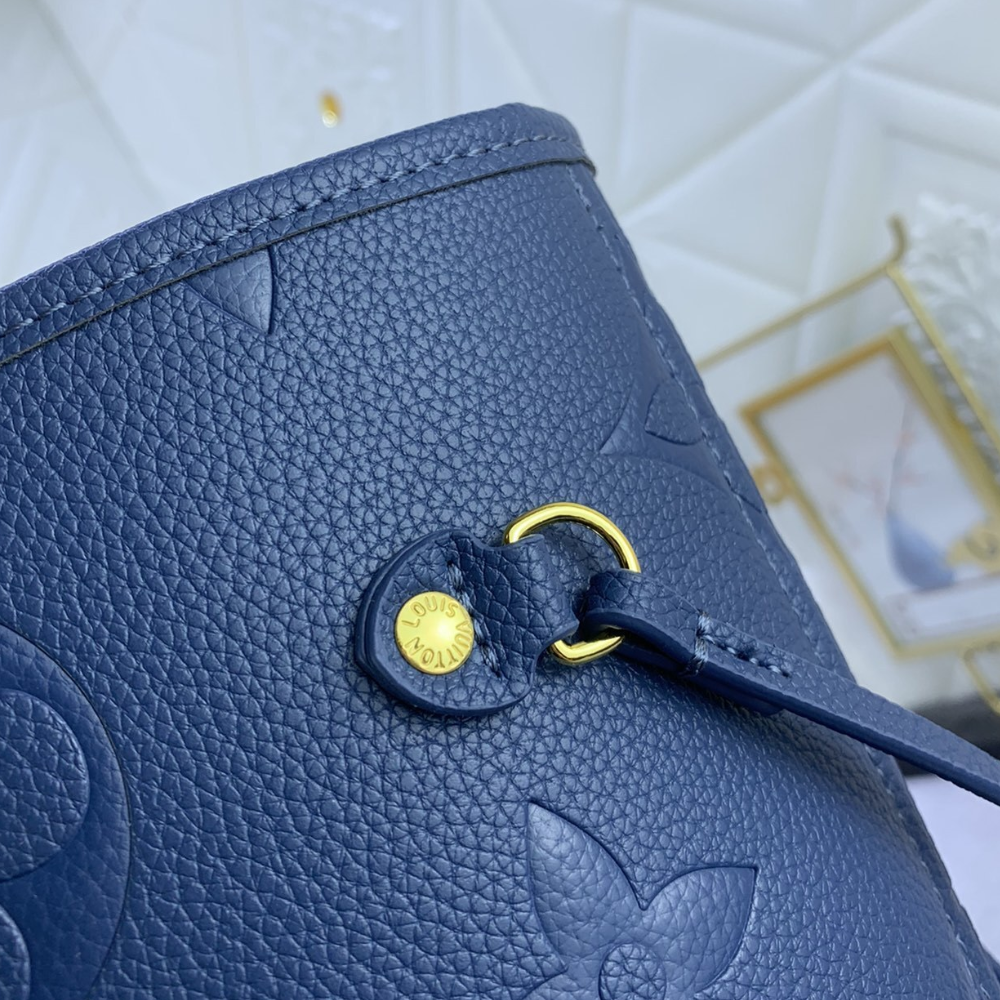 Louis Vuitton Neverfull MM Blue 12.2 Inches M47143