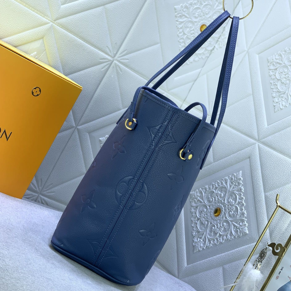 Louis Vuitton Neverfull MM Blue 12.2 Inches M47143