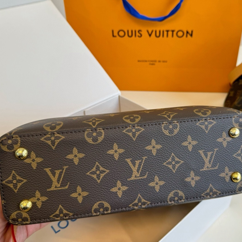 Louis Vuitton Capucines BB Monogram Brown 10.6 Inches