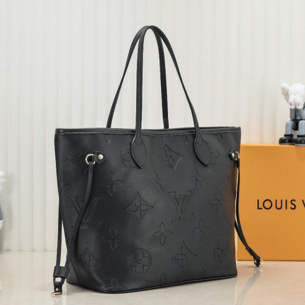 Louis Vuitton Neverfull MM Black 12.2 Inches M12605