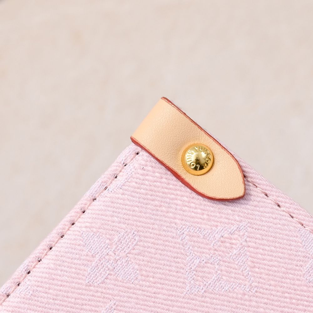 Louis Vuitton Onthego MM Pink 14.0 Inches M46781