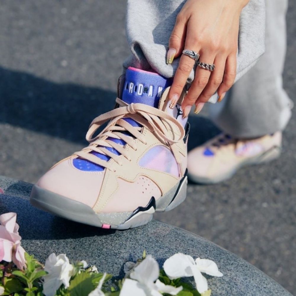 Air Jordan 7 Retro Sapphire Pink SE