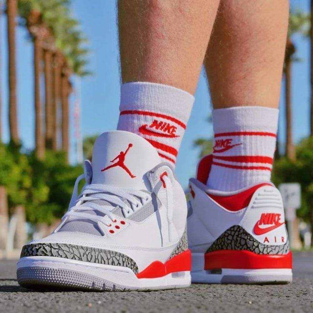 Air Jordan 3 Retro Fire Red 2022