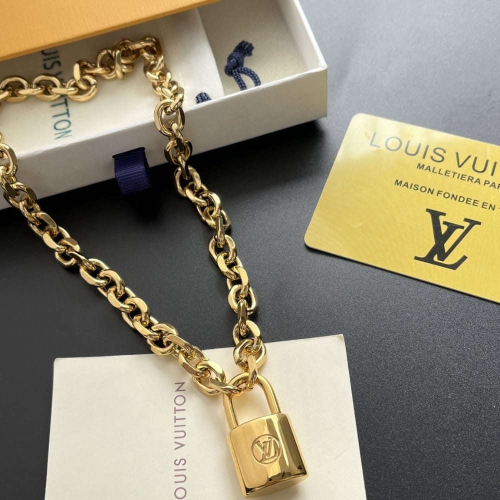 Louis Vuitton LV Edge Necklace Cadenas MP2993