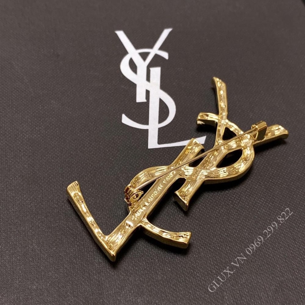Saint Laurent Crocodile Brooch In Metal