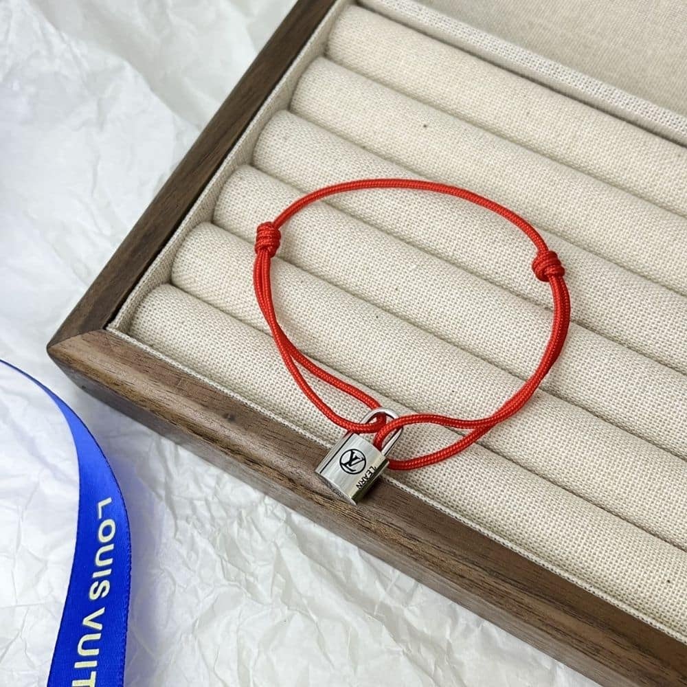 Louis Vuitton Silver Lockit Bracelet Red Qa5078