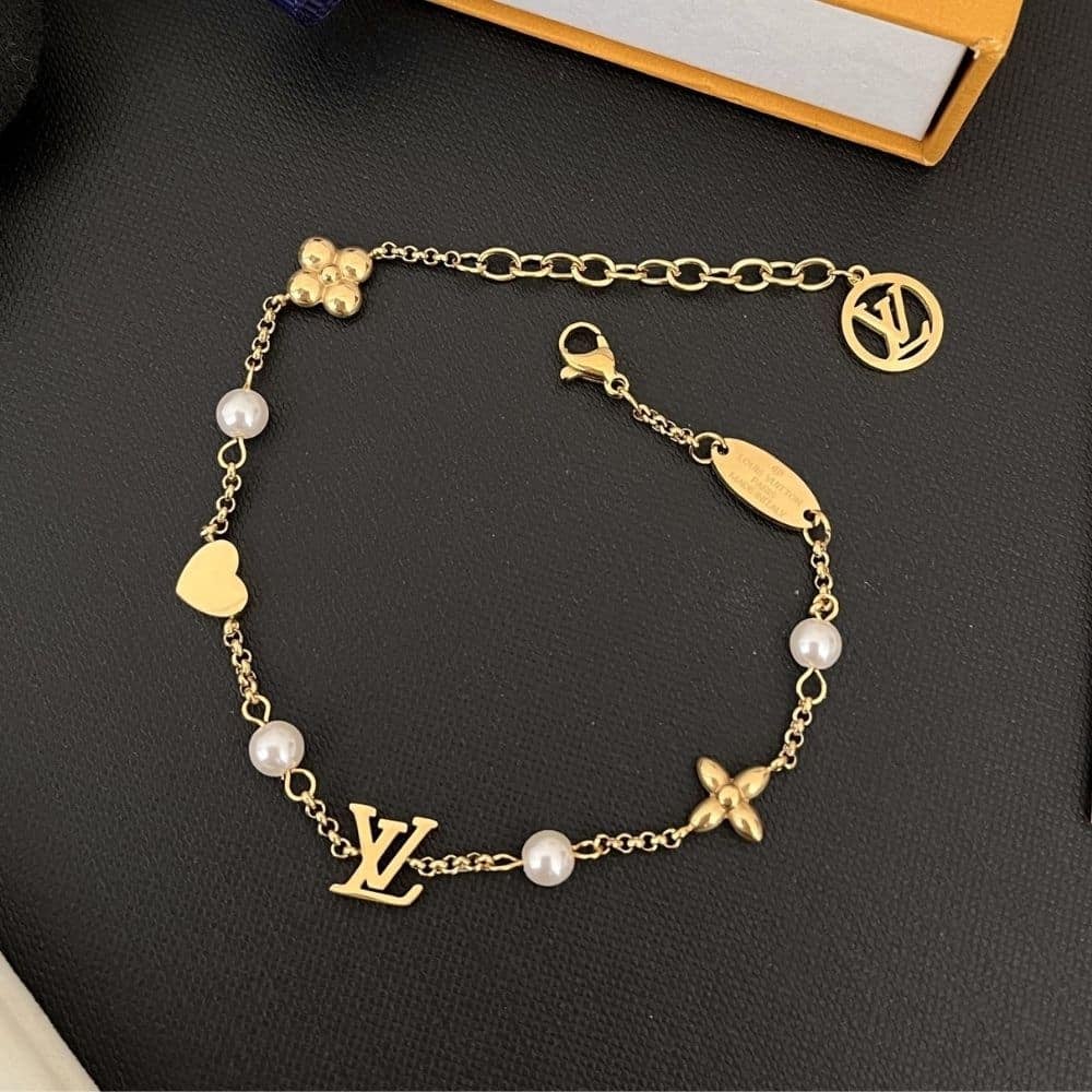 Louis Vuitton Lv Heart Bracelet M1105A