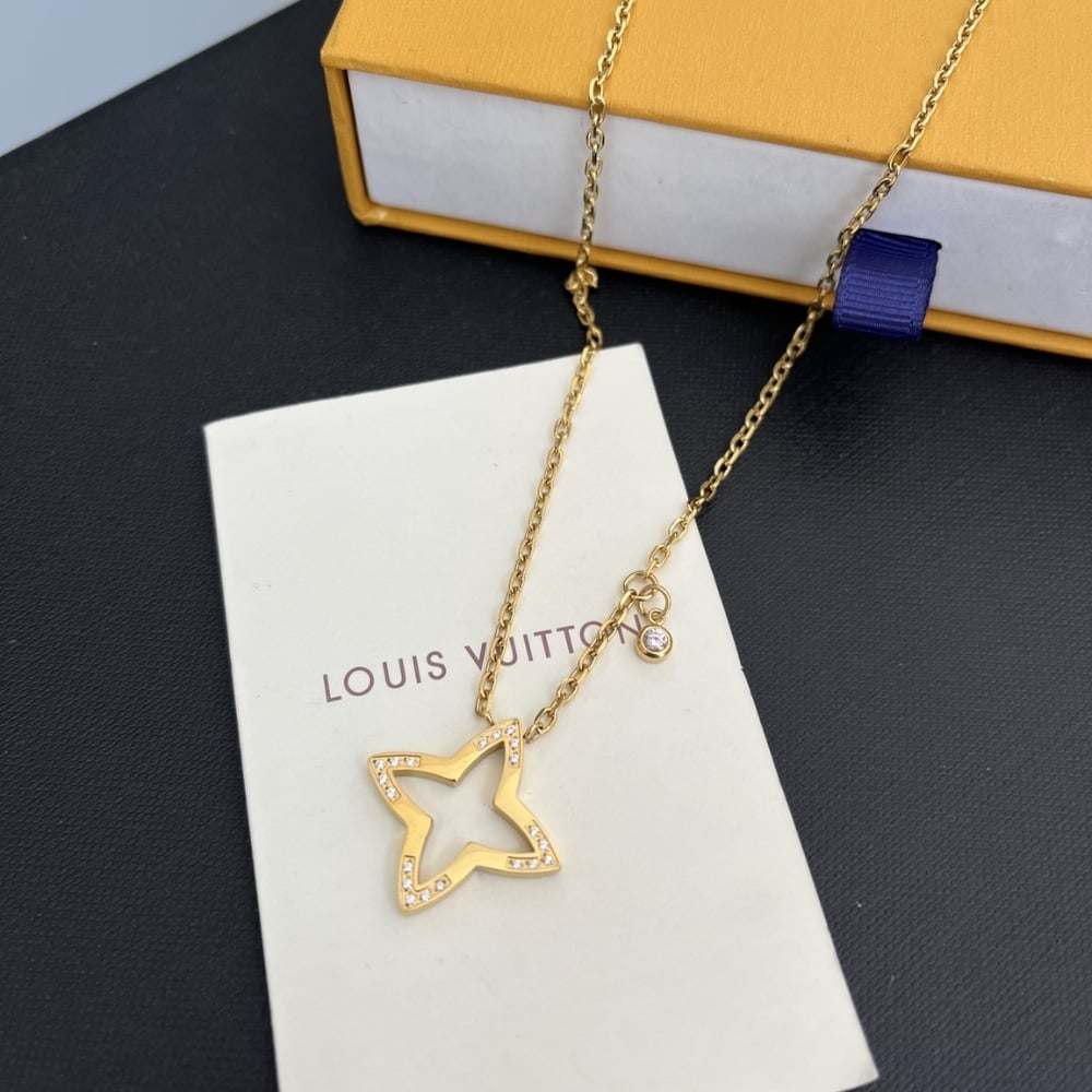 Louis Vuitton Ombre Blossom Pendant Pink Gold Q03083