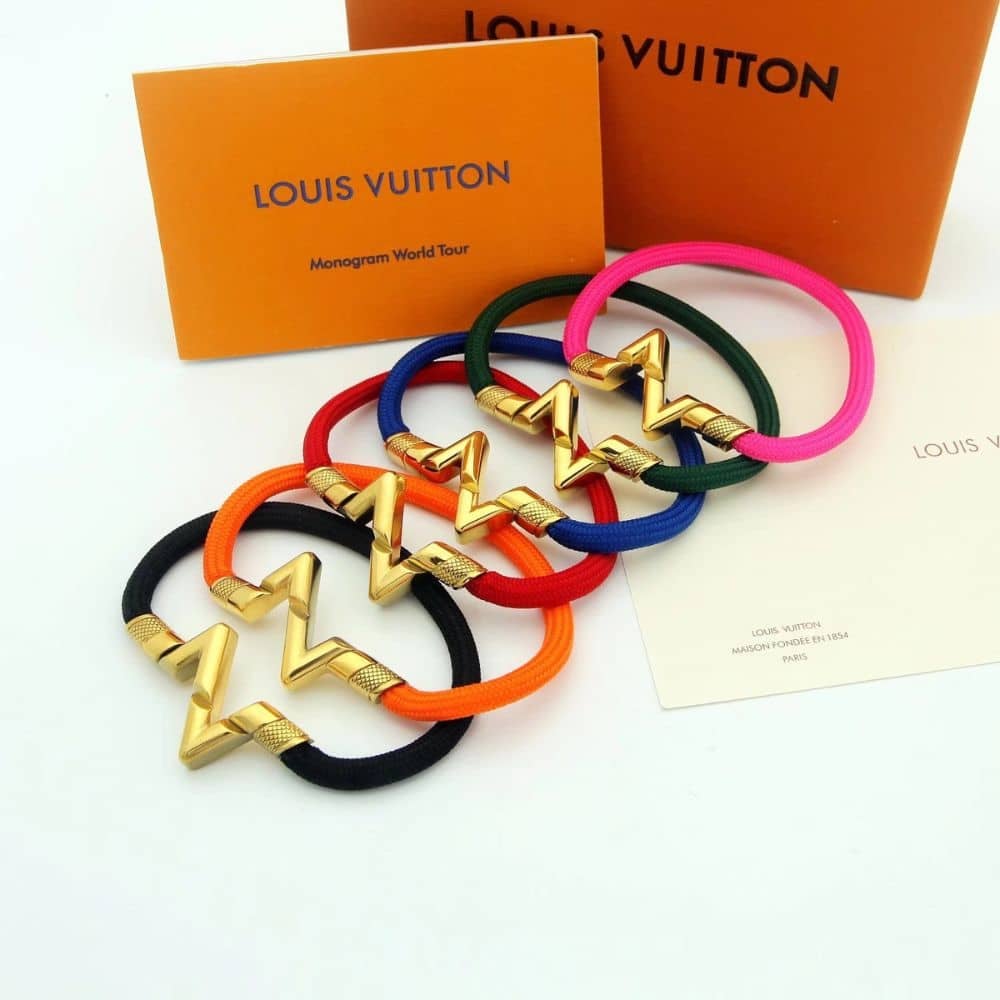 Louis Vuitton Lv Volt Upside Down Play Large Bracelet Yellow Gold Q05476