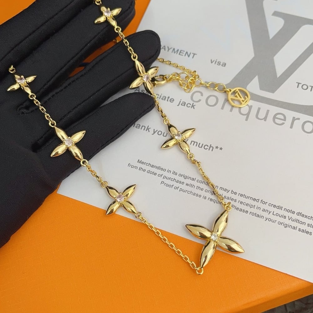 Louis Vuitton Louisette Signature Necklace Gold M01592
