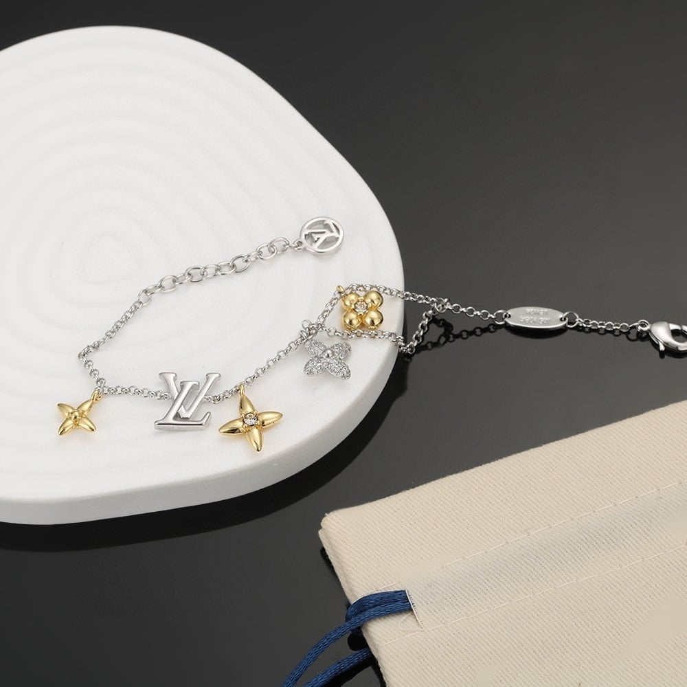 Louis Vuitton Lv Gram Bracelet With Flower Charms White Gold
