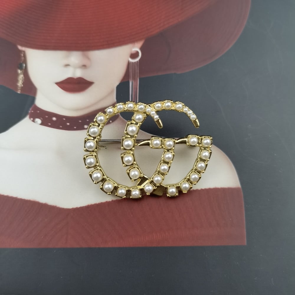 Gucci Gg Brooch Gold With Pearls
