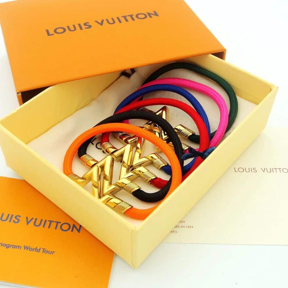 Louis Vuitton Lv Volt Upside Down Play Large Bracelet Yellow Gold Q05449