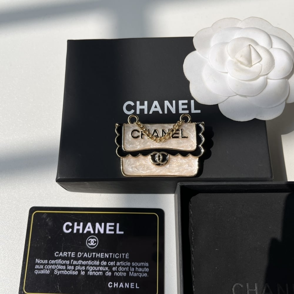 Chanel Chanel Bag Shaped Brooch