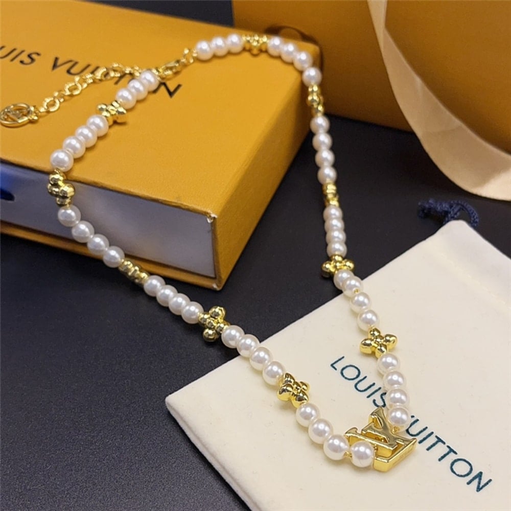 Louis Vuitton My Lv Pearl Necklace M01990
