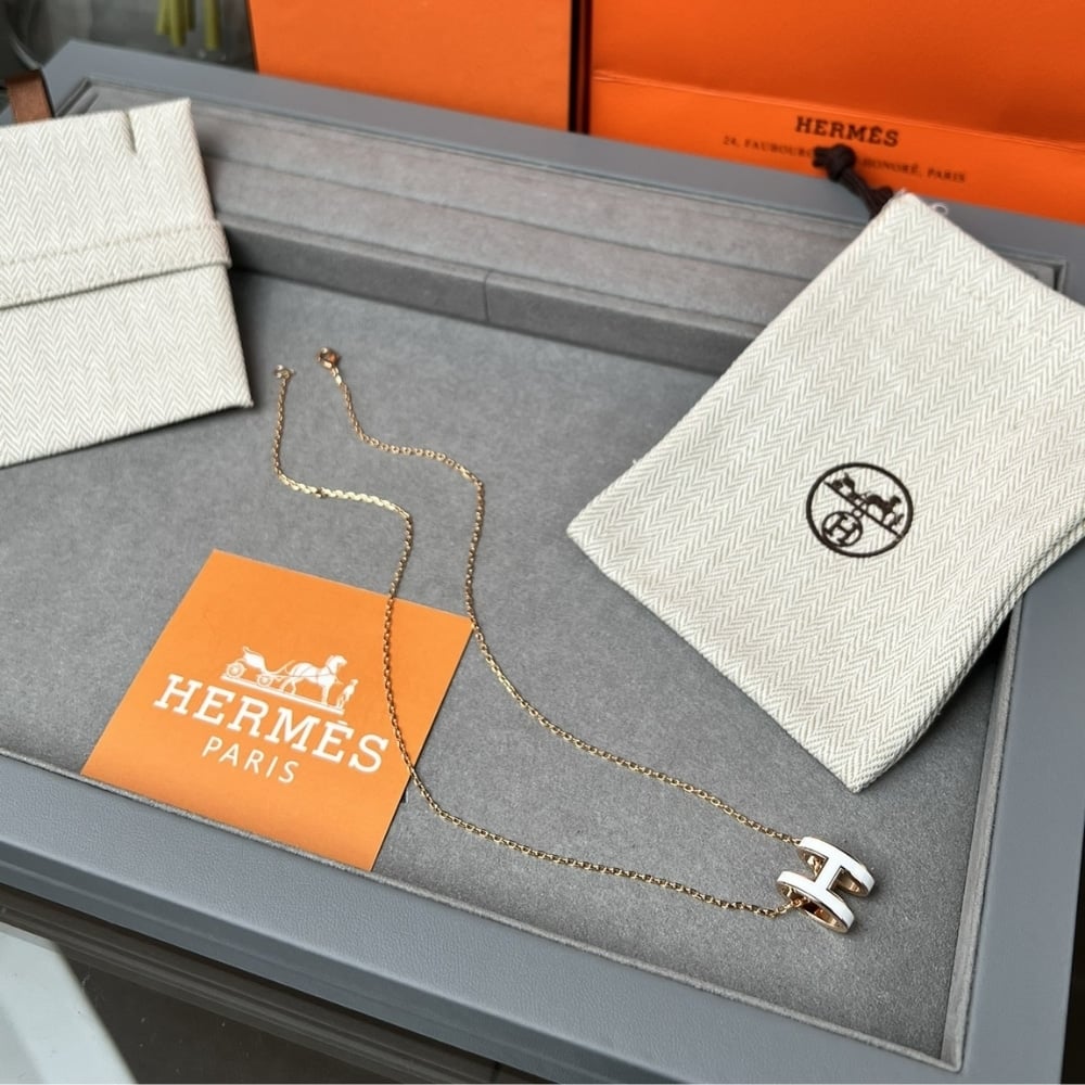 Hermes Mini Pop H Pendant Necklace White And Gold