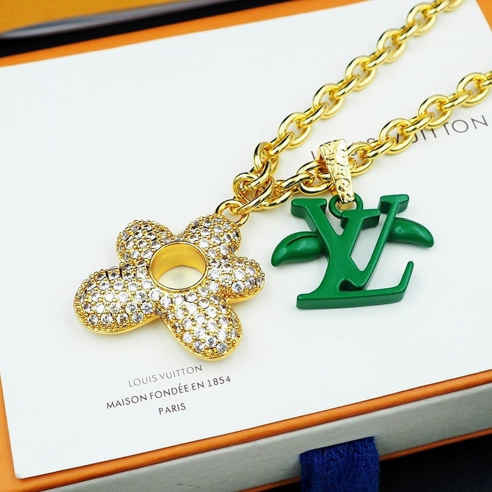 Louis Vuitton Lv Blooming Necklace Gold With Green M01867
