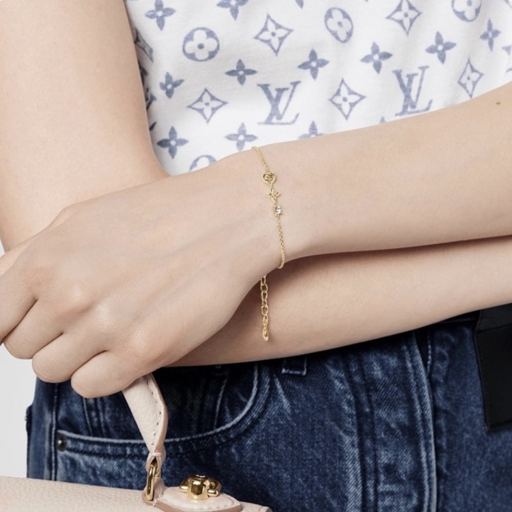 Louis Vuitton Petit Louis Bracelet M00374