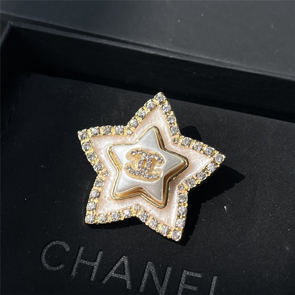 Chanel Cc Star Brooch Gold