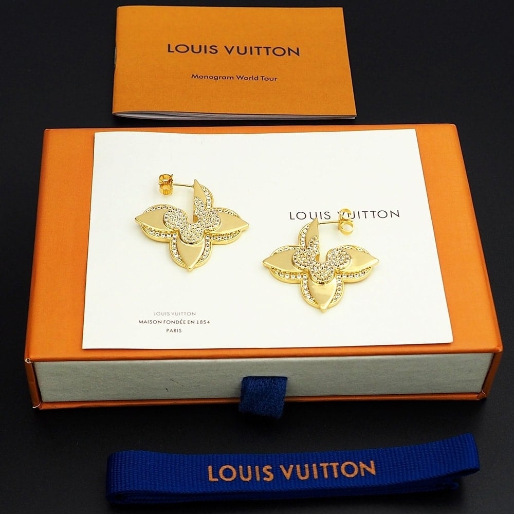 Louis Vuitton Lv Medaillon Earrings M01995