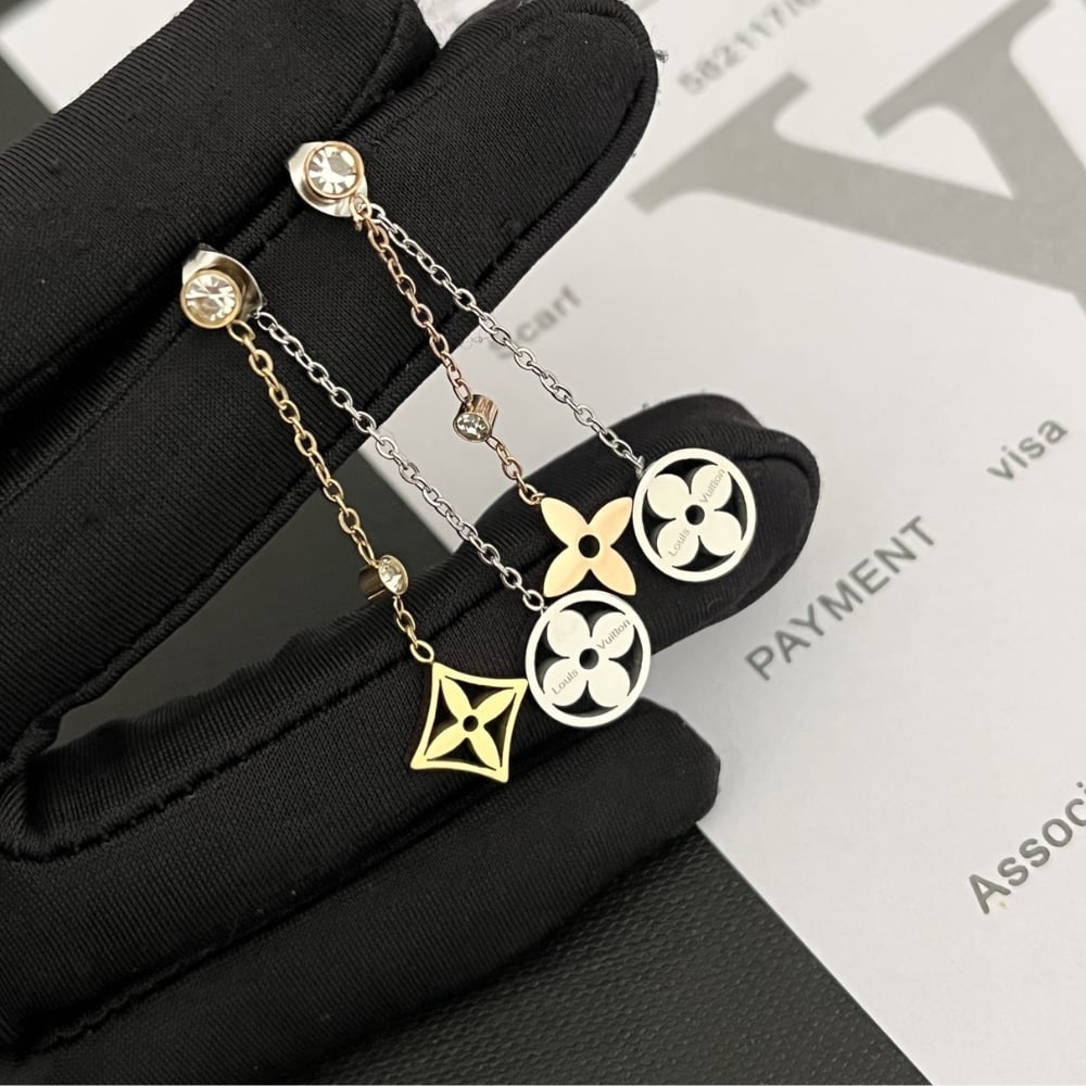 Louis Vuitton Idylle Blossom Long Earrings 3 Golds And Diamonds