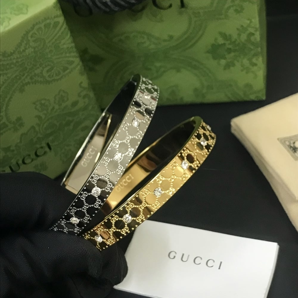 Gucci Cuff Bracelet Silver 8Mm