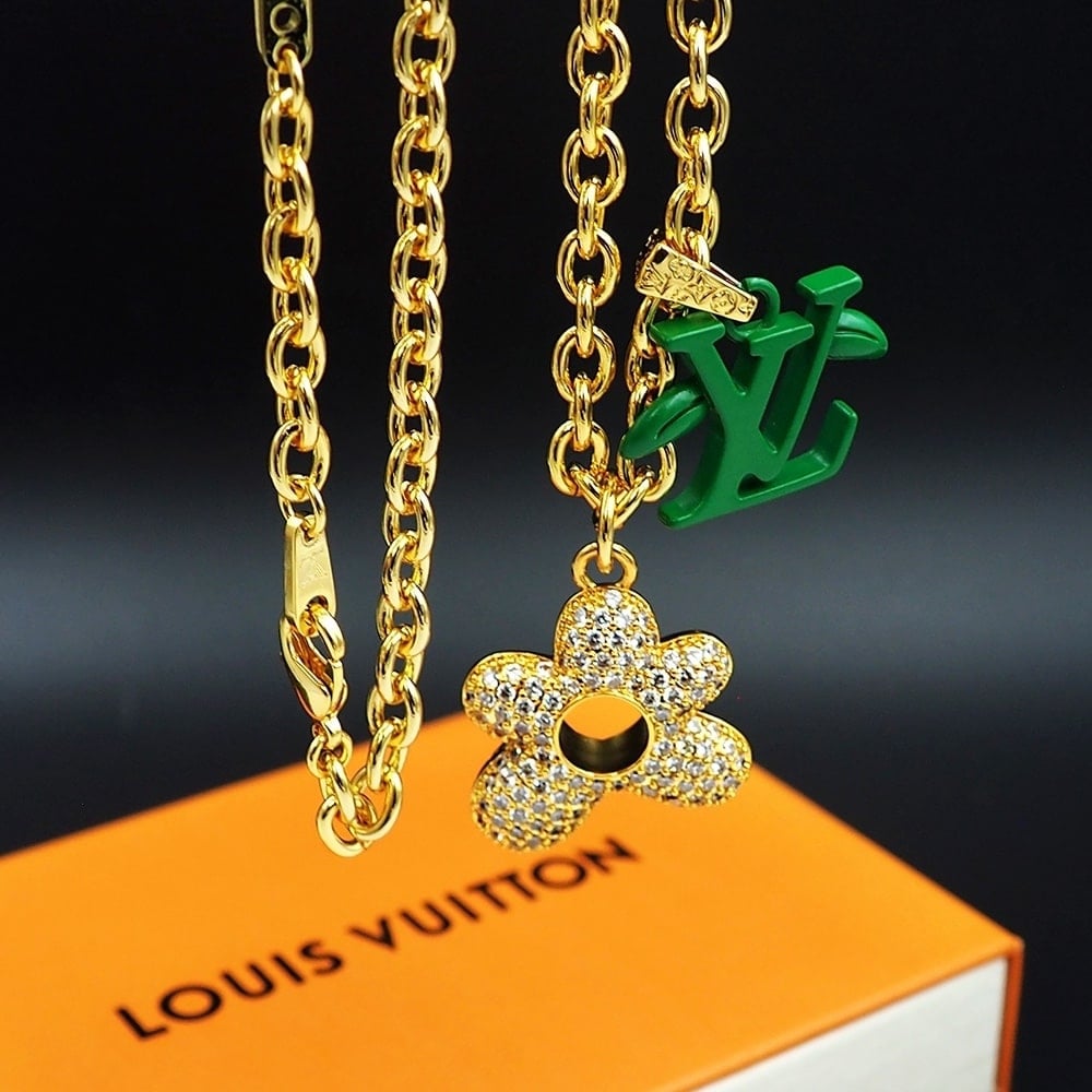 Louis Vuitton Lv Blooming Necklace Gold With Green M01867