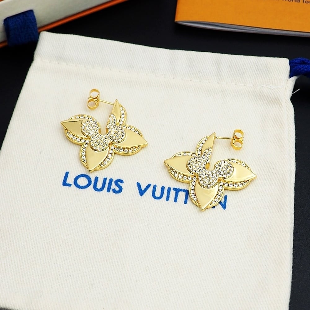 Louis Vuitton Lv Medaillon Earrings M01995
