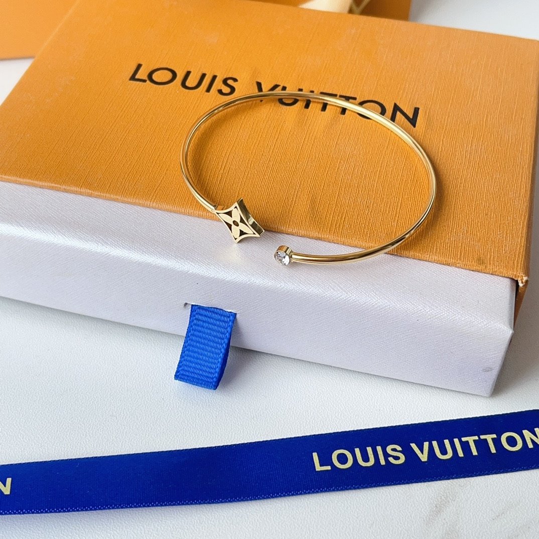 Louis Vuitton Idylle Blossom Twist Bracelet Gold Q95531