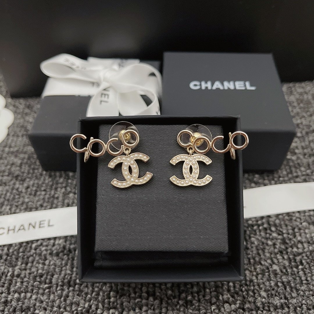 Chanel Metal Pearl Cc Coco Climber Clip On Earrings Gold