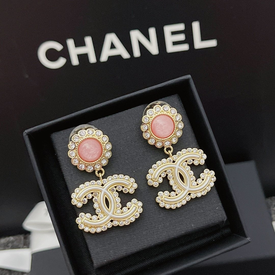 Chanel Metal And Strass Earrings Glass Pearl Gold