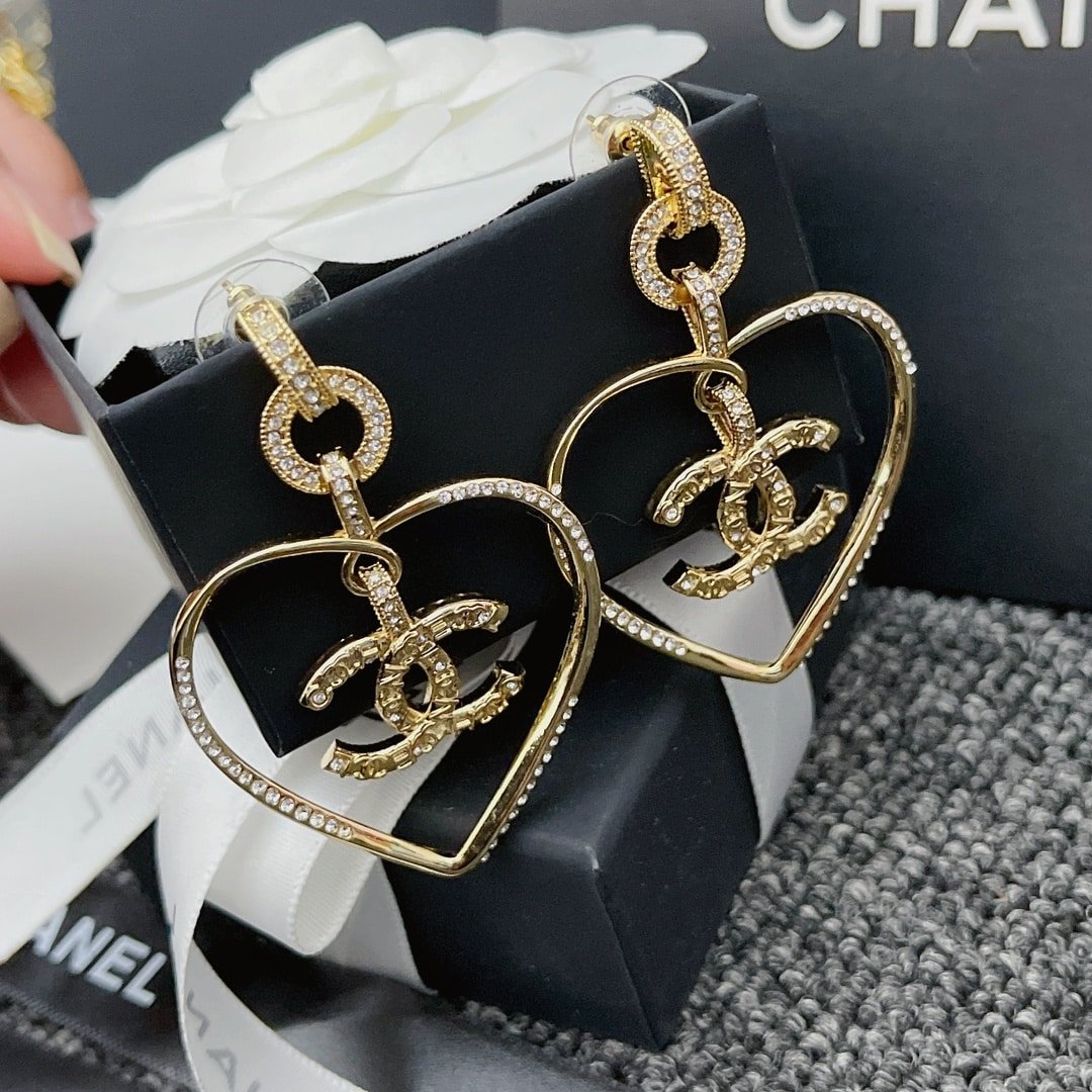 Chanel Gold Cc Logo Heart Earrings