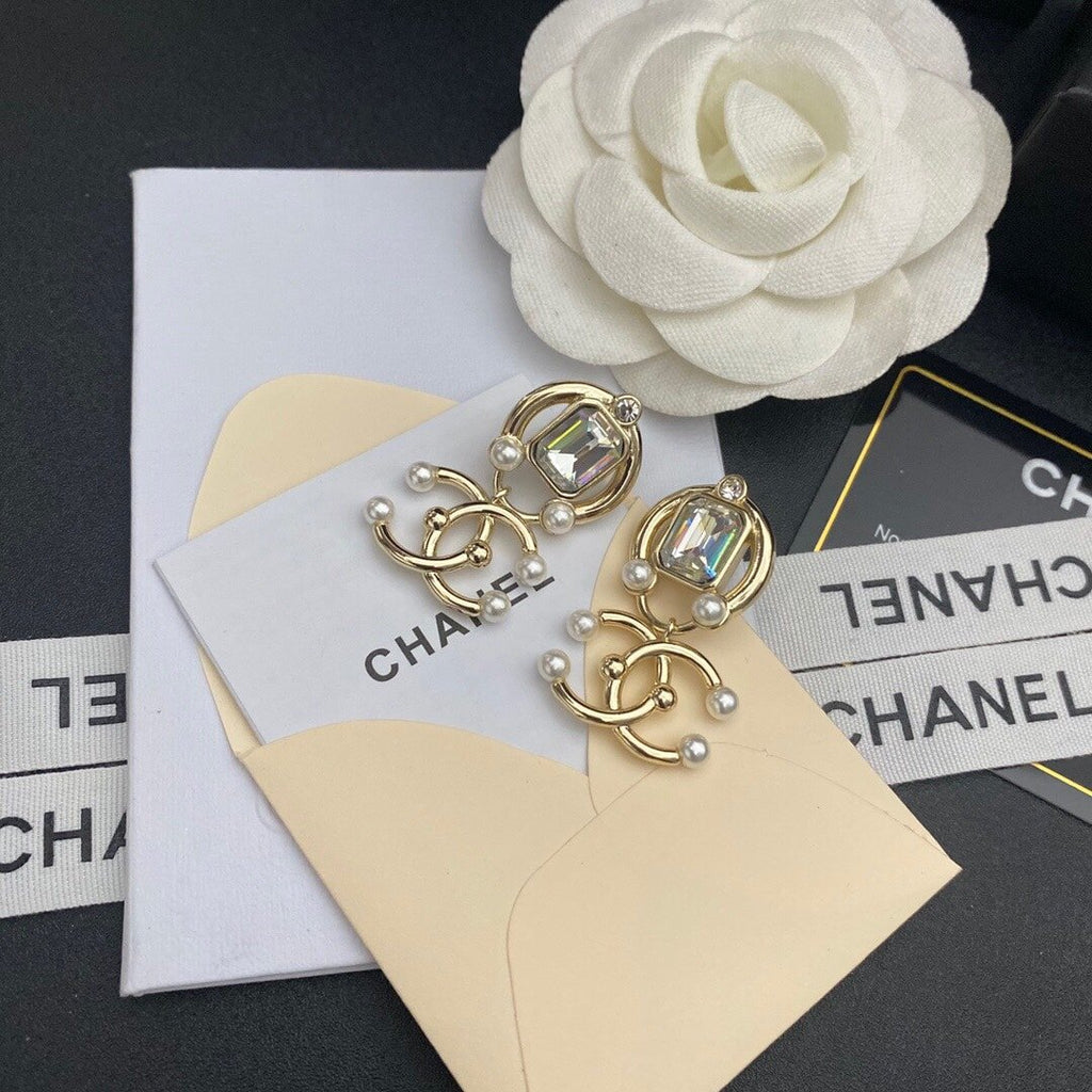 Chanel White Crystals Earrings