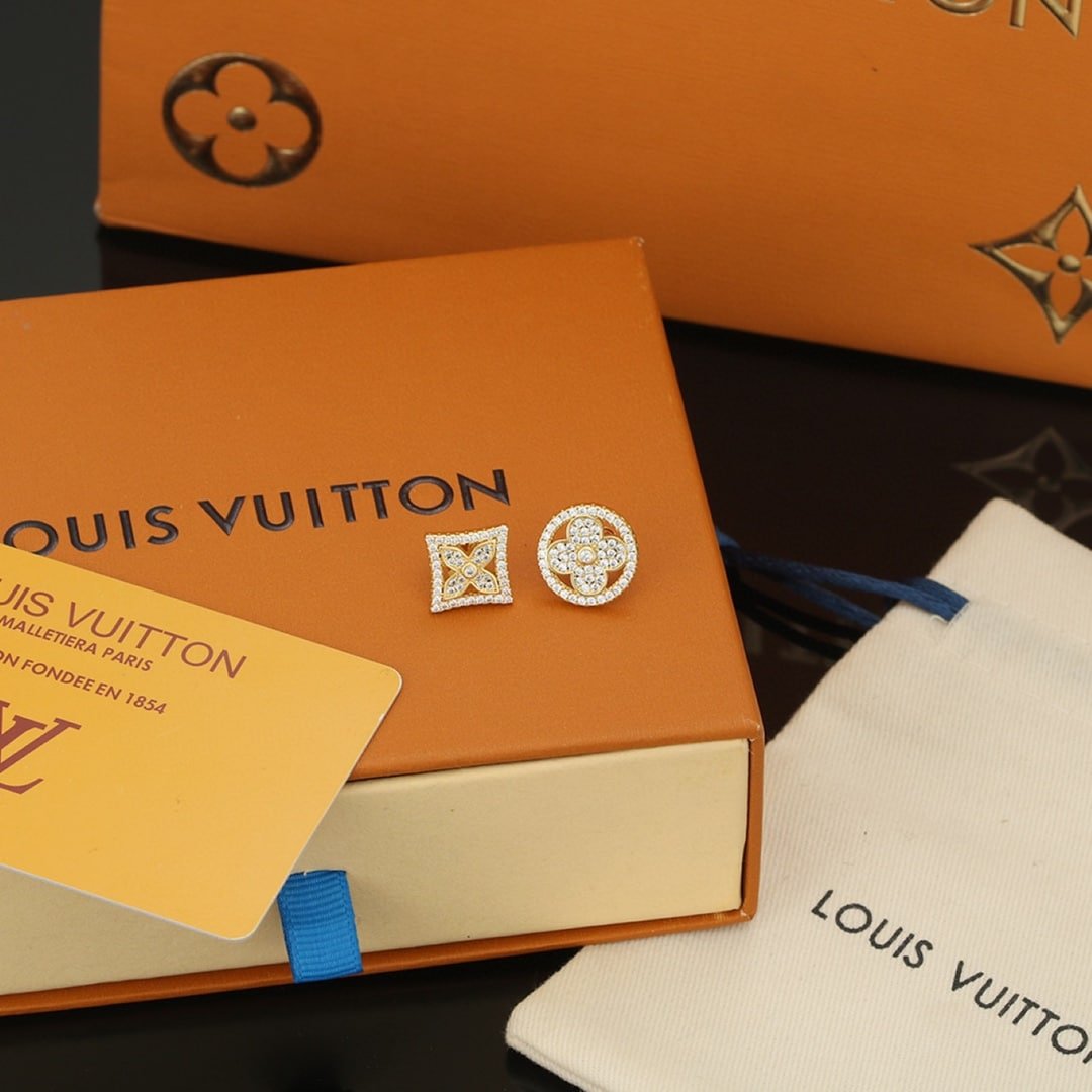 Louis Vuitton Idylle Blossom Stud Earrings Gold And Diamonds