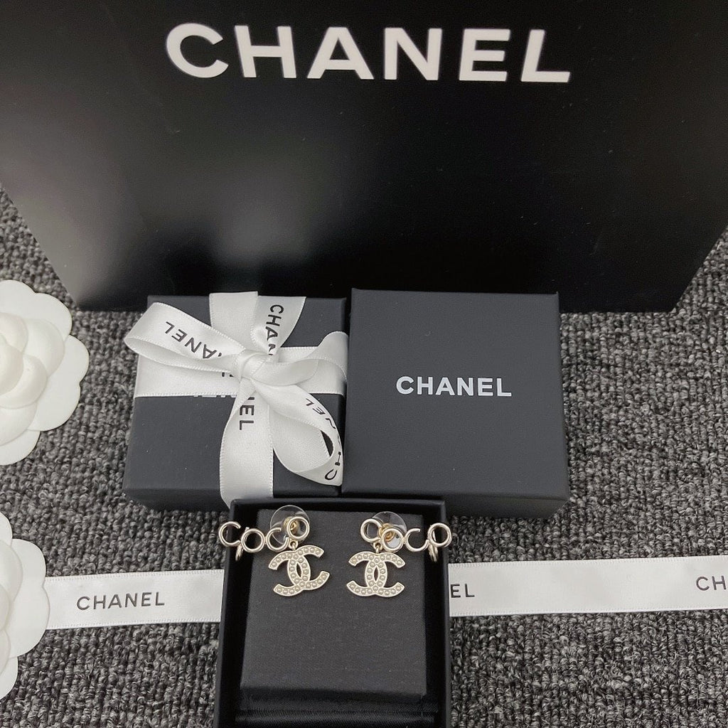 Chanel Metal Pearl Cc Coco Climber Clip On Earrings Gold