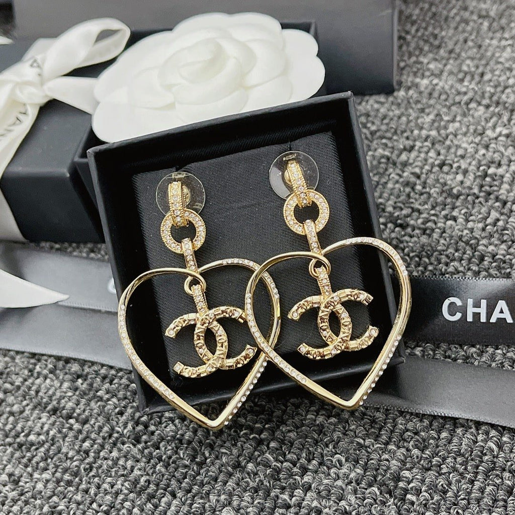 Chanel Gold Cc Logo Heart Earrings