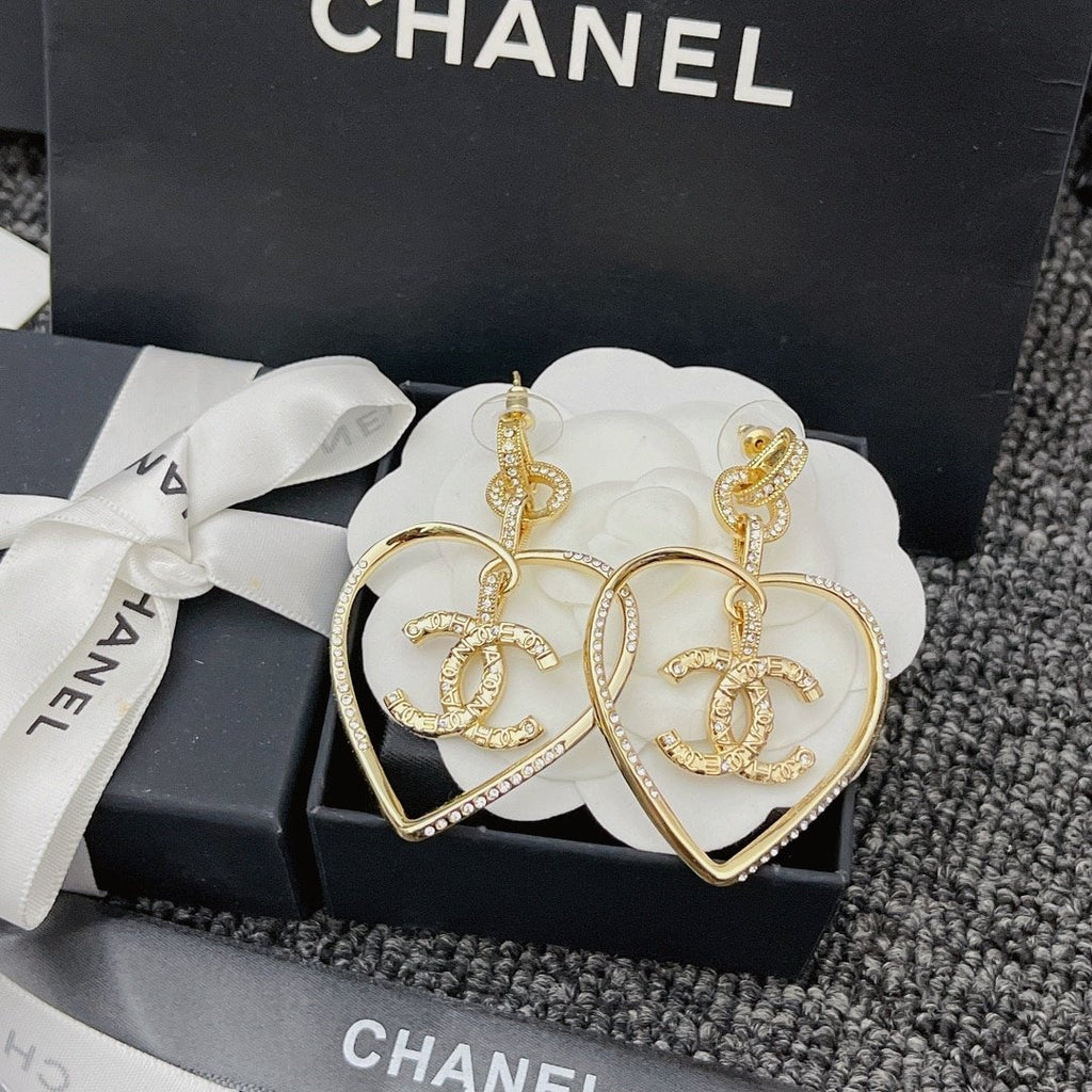 Chanel Gold Cc Logo Heart Earrings