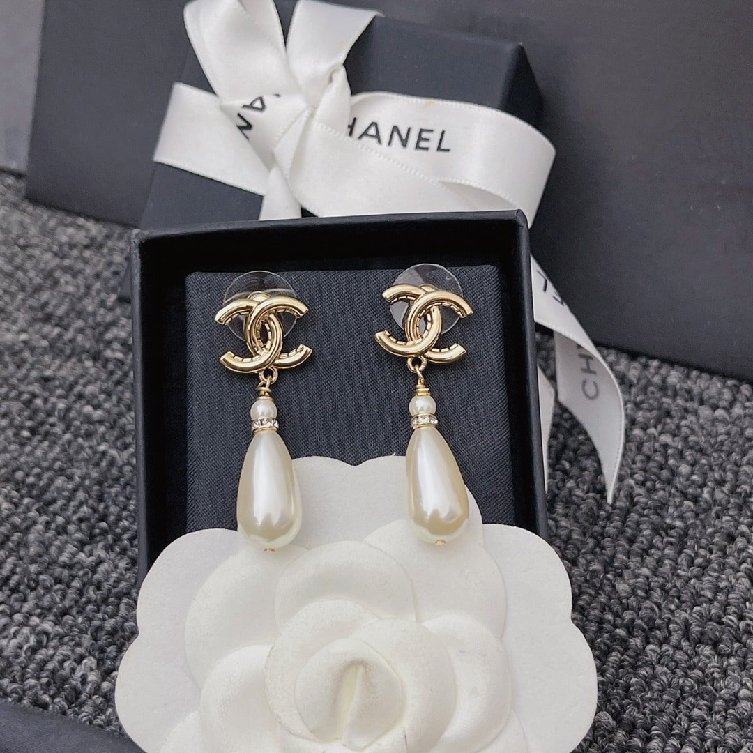 Chanel Cc Pearl Drop Earrings