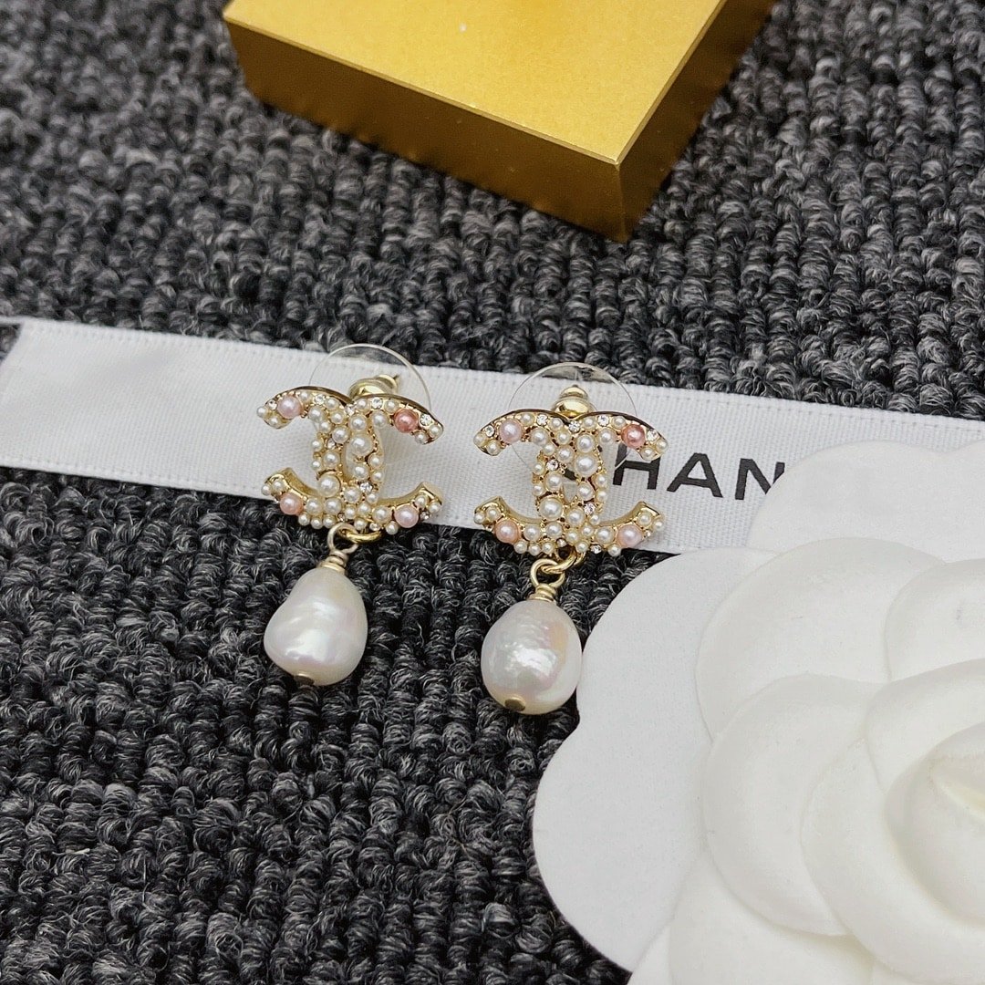 Chanel Pearls Crystal Earrings