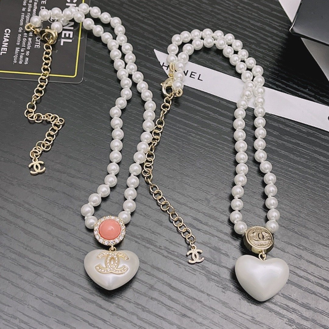 Chanel Large Heart Pearl Pink Crystal Cc Necklace