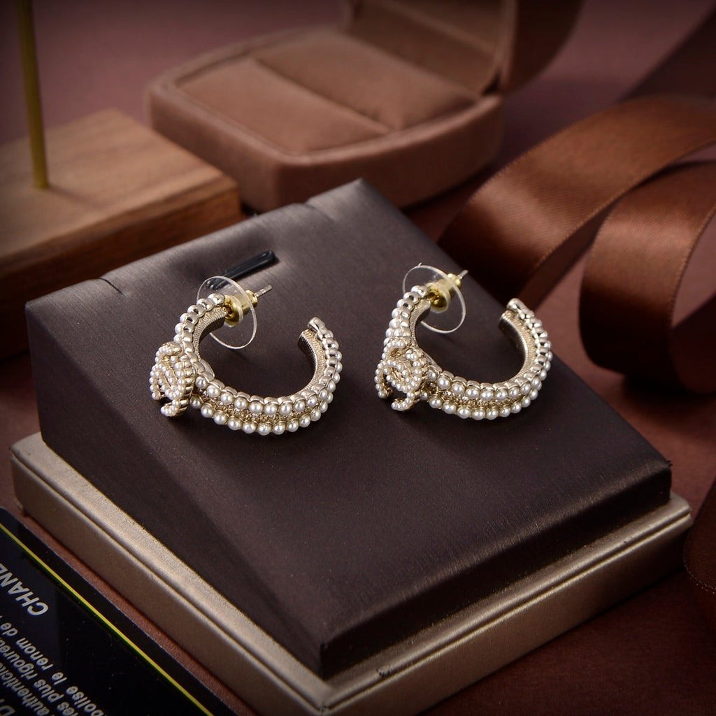 Chanel Metal Strass Earrings