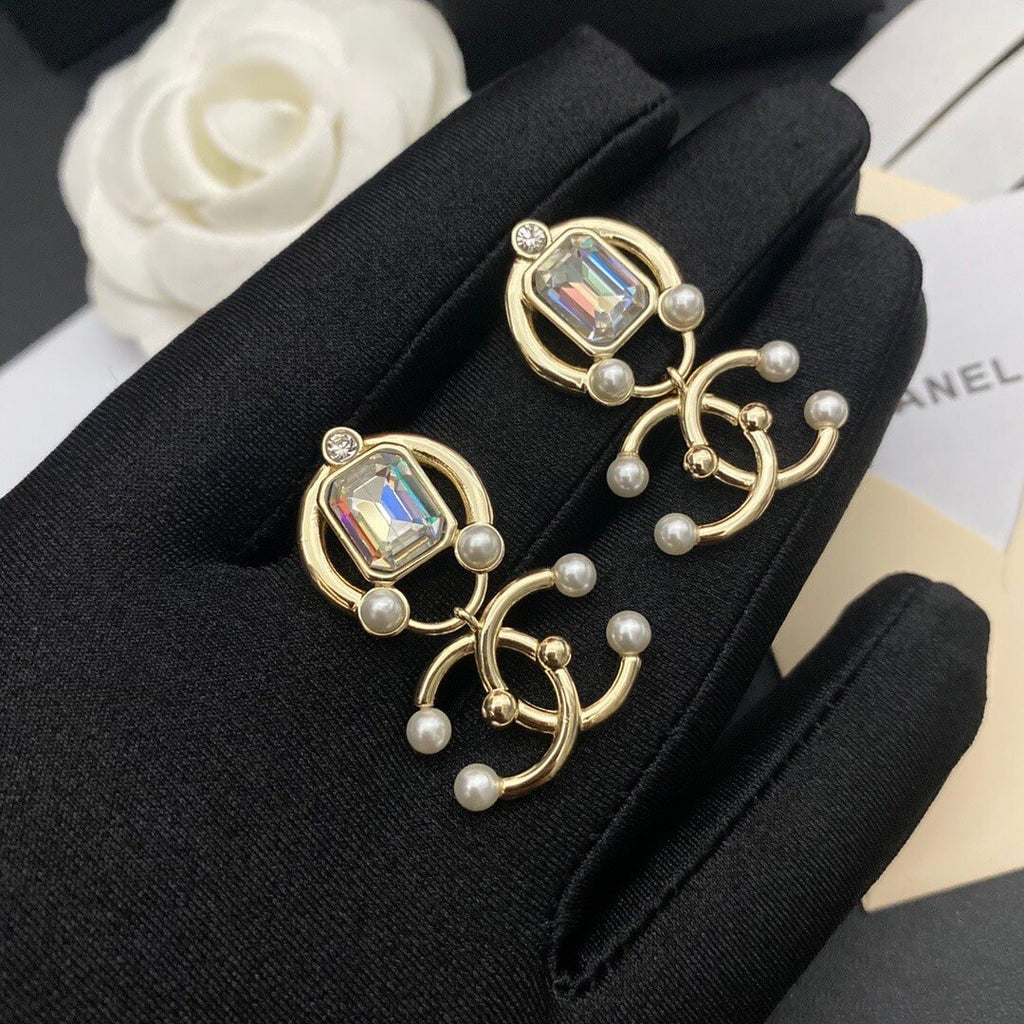 Chanel White Crystals Earrings