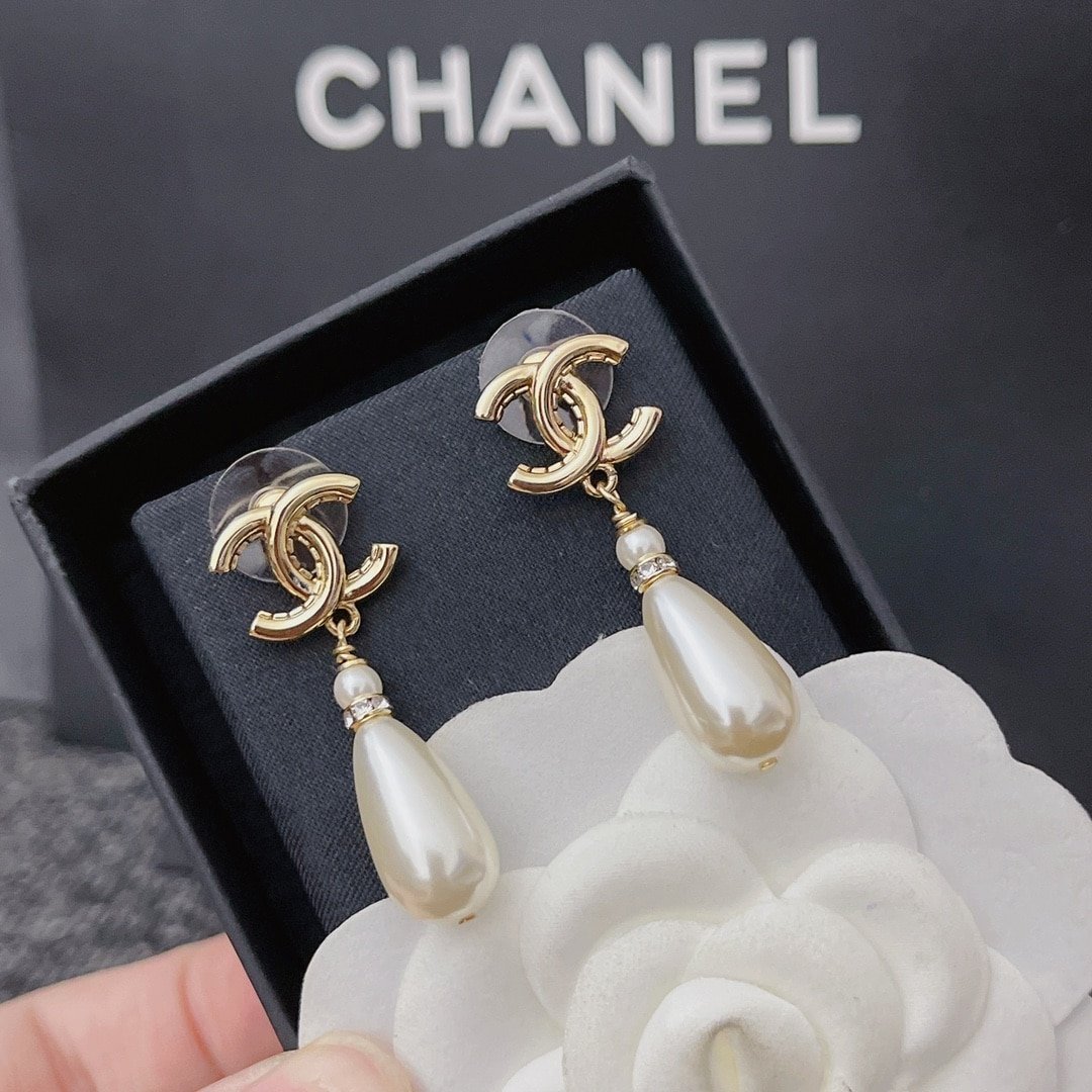 Chanel Cc Pearl Drop Earrings