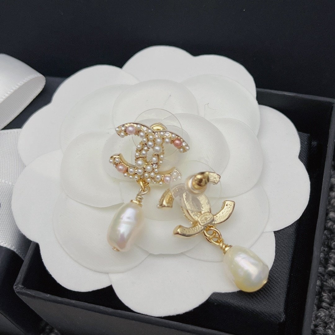Chanel Pearls Crystal Earrings