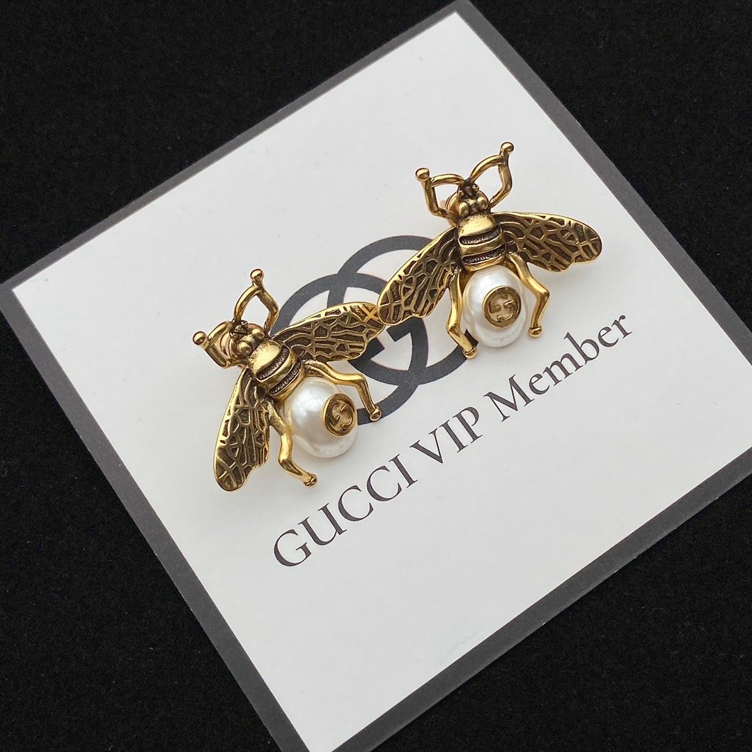 Gucci Gg Bee Pearl Gold Earrings