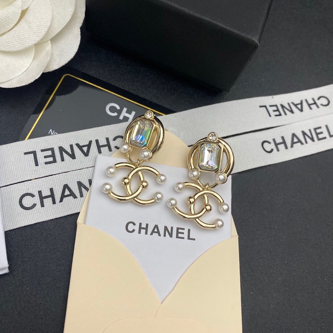 Chanel White Crystals Earrings