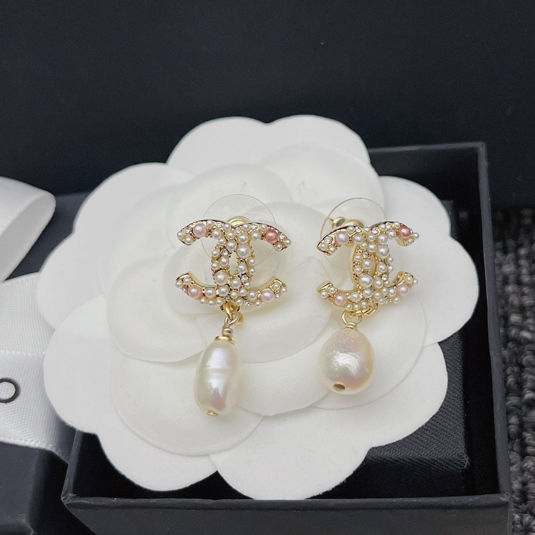 Chanel Pearls Crystal Earrings
