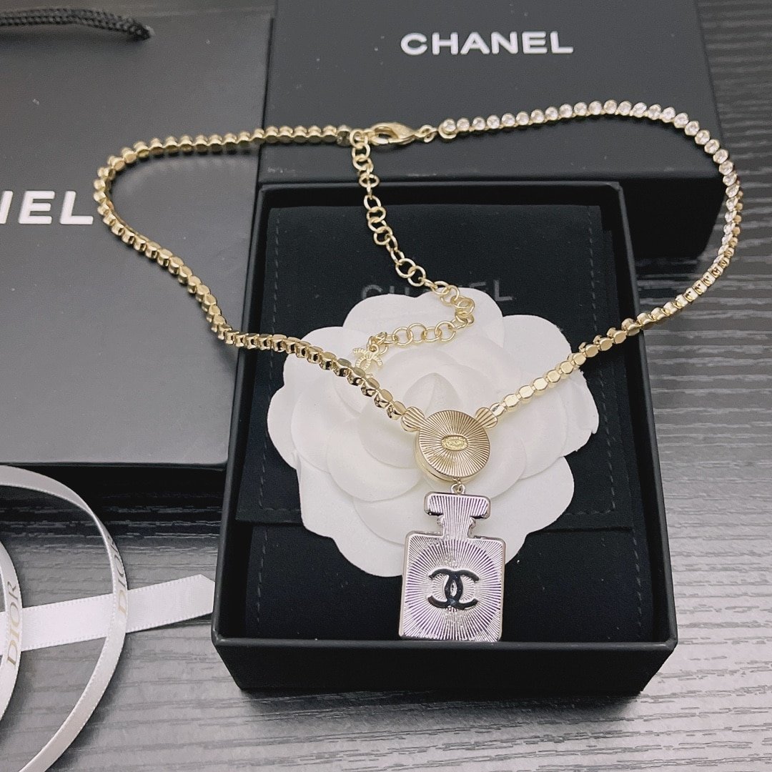 Chanel Resin Crystal Cc No 5 Perfume Bottle Necklace