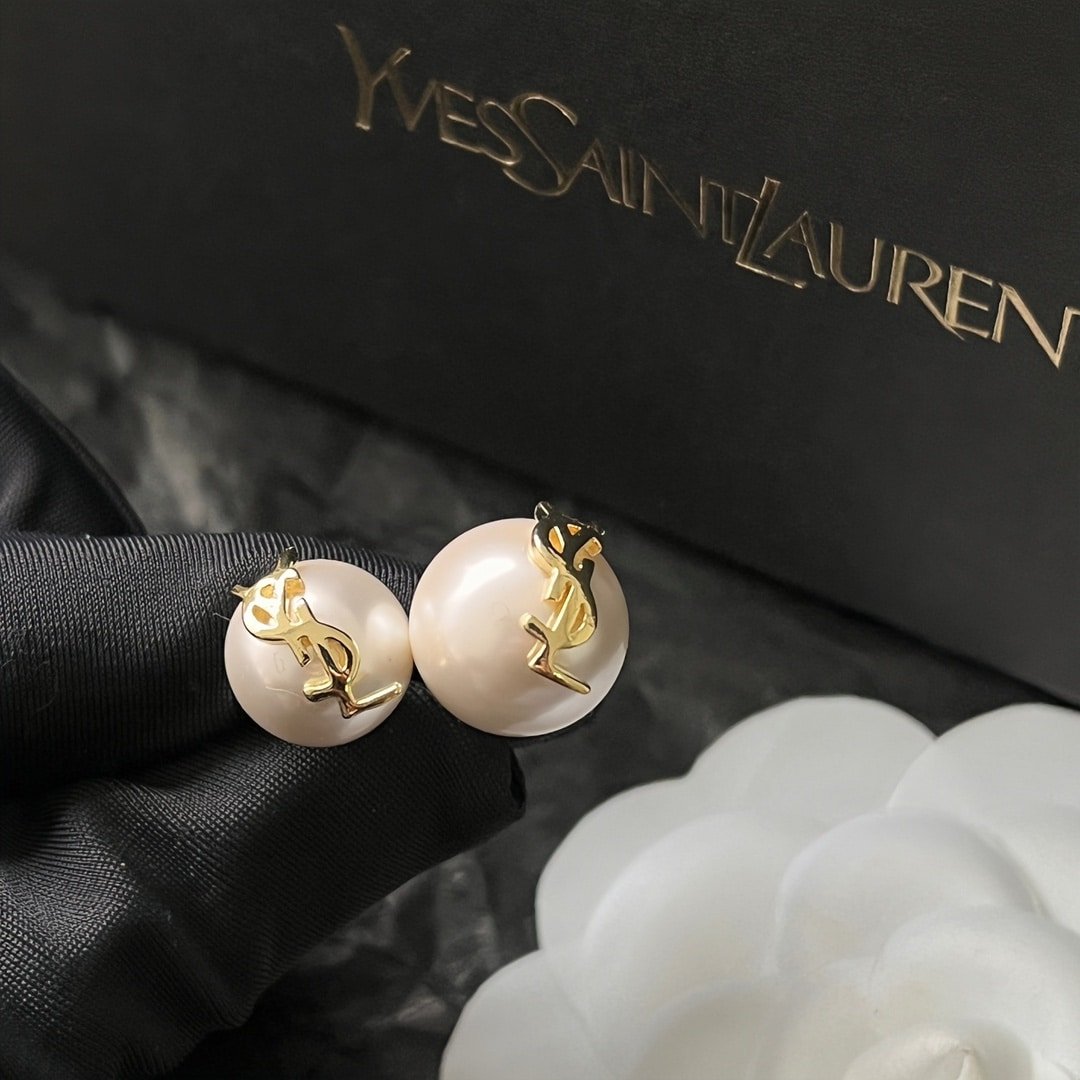 Saint Laurent Cassandre Pearl Earrings in Metal
